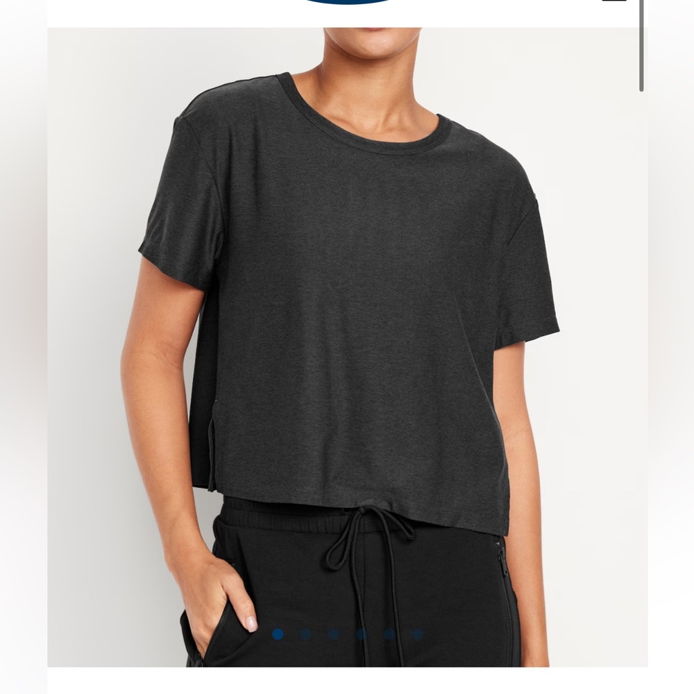 NWT Old Navy Cloud Motion T-Shirt - Picture 5 of 6